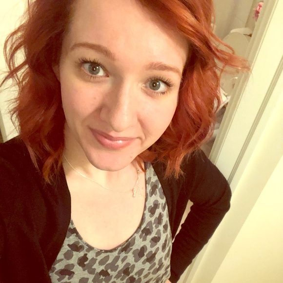 Meet your Posher, Caitlin - Picture 1 of 1